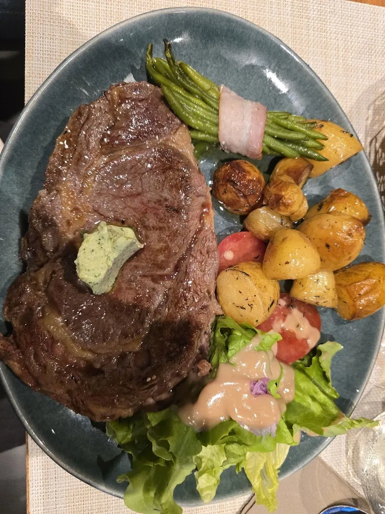 Donatella Pistone_Le Bistrot d'Aurel_Bourbon-Lancy_recensione