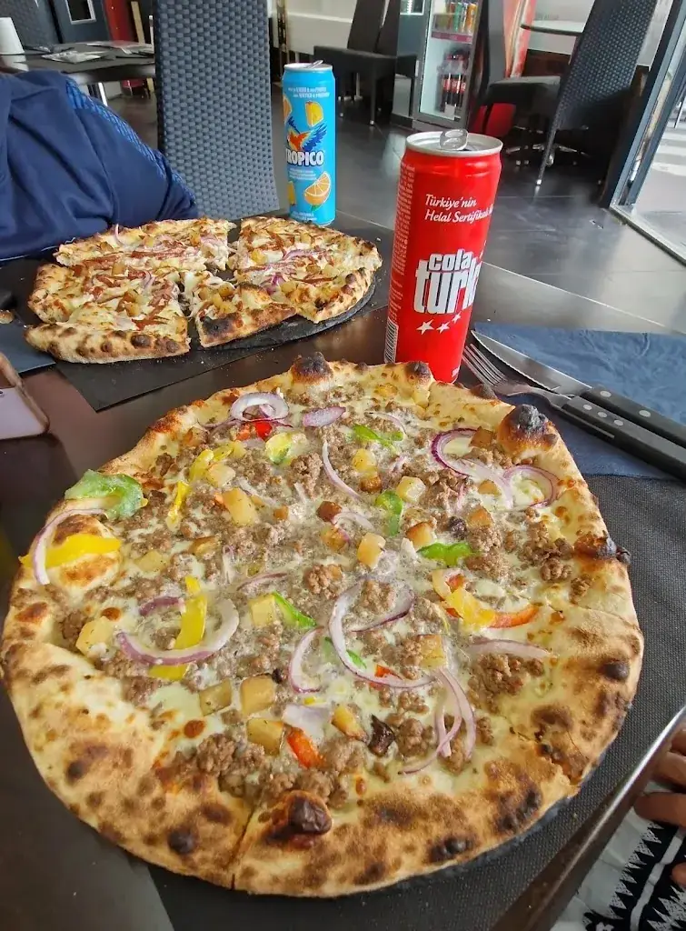 NadireGul DOGAN_Restaurant pizza delice_Oyonnax_review