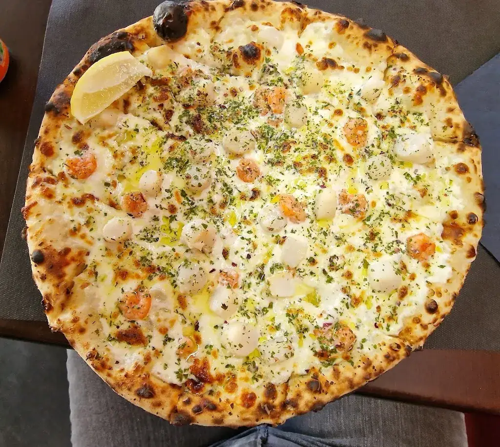 Celedonia Zamorano_Restaurant pizza delice_Oyonnax_review