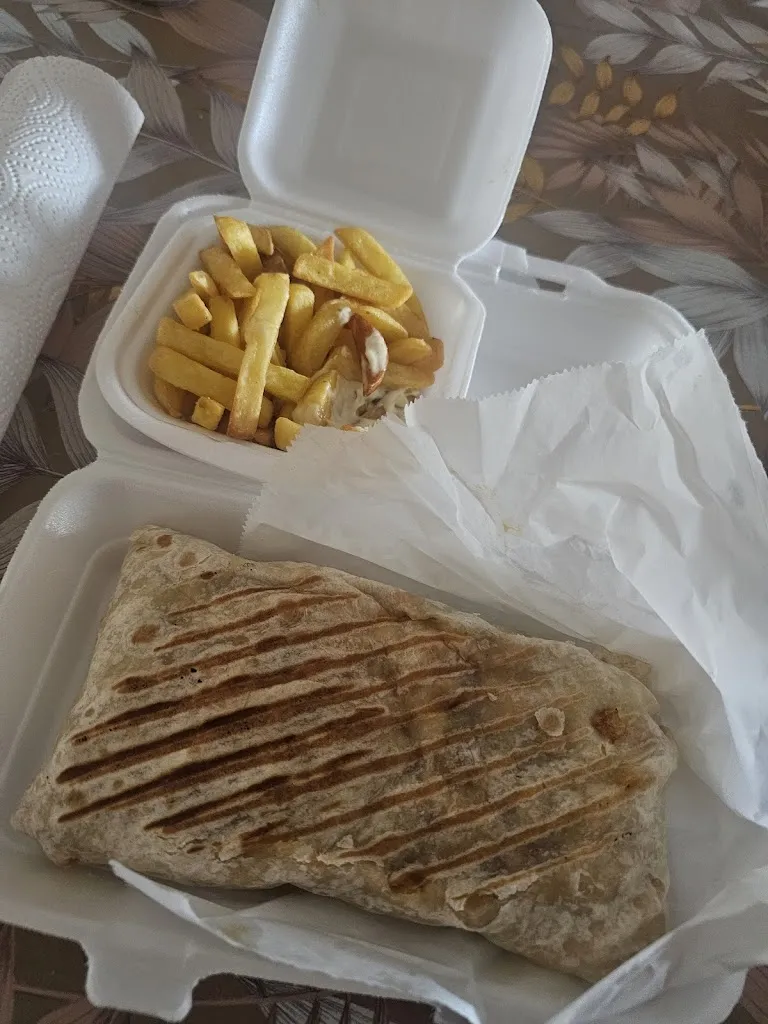 Rose Aliende_Andiamo Pizza_Bourbon-Lancy_review