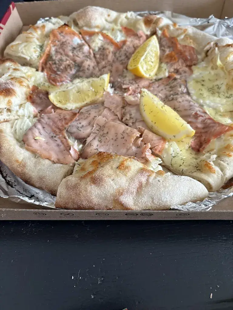 Pizzeria Mareva_Bourbon-Lancy_slider_image_2