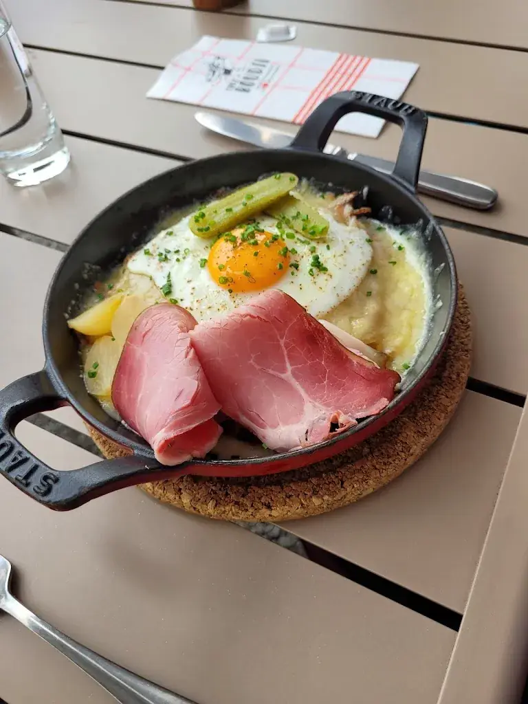 Buvette d'alpage Chez Boudji_Broc_slider_image_3