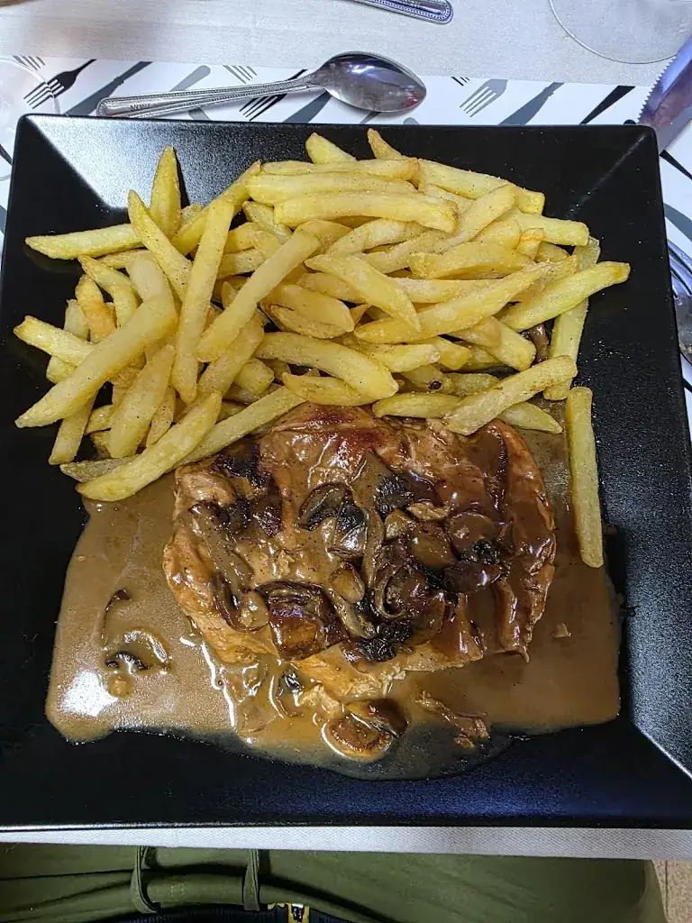 Christelle Baudon_le balcon_Brienon-sur-Armançon_review