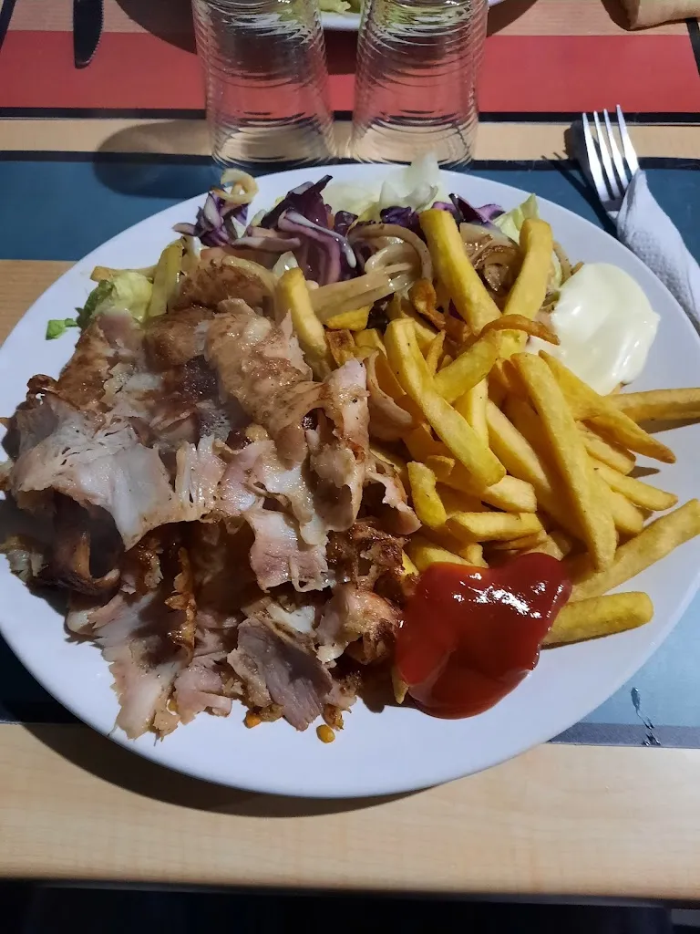 Florent Houdin_Family Restaurant Kebab_Brienon-sur-Armançon_review
