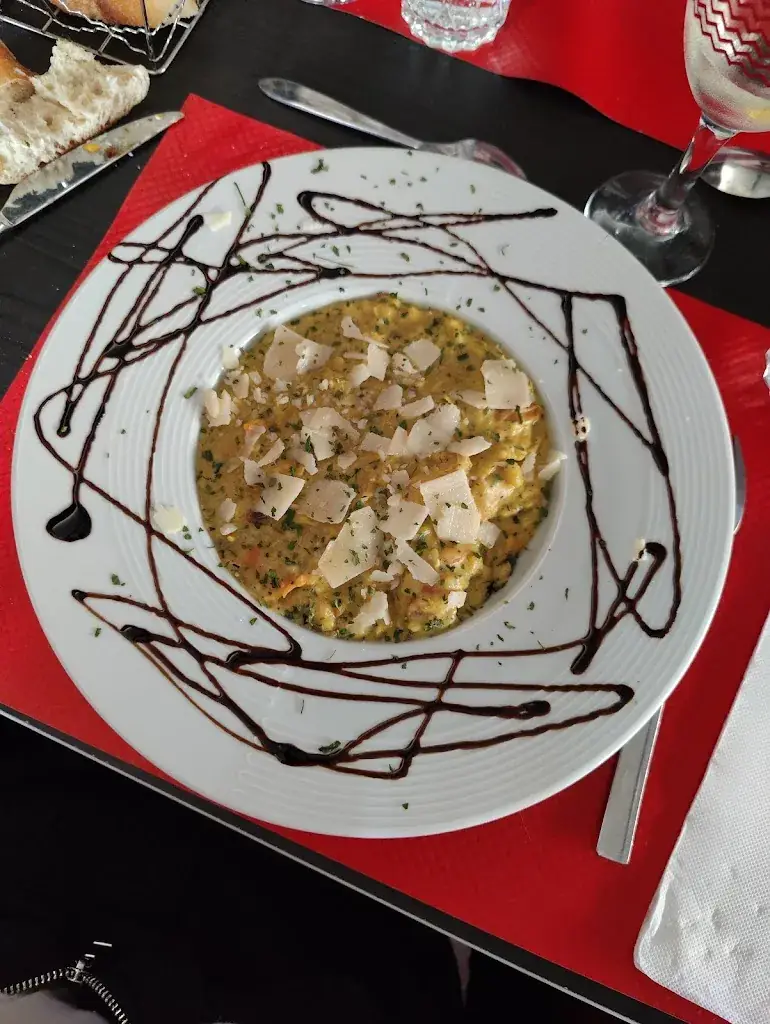 Menu_Red&Black_Brienon-sur-Armançon_image_5