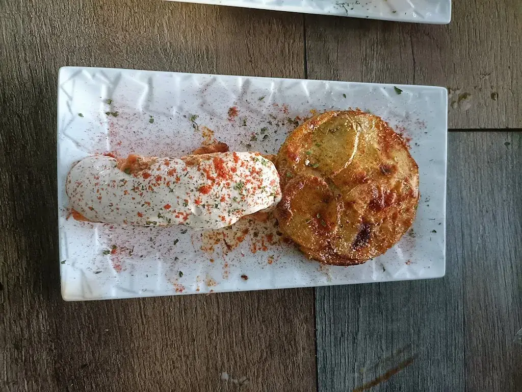 Menu_Red&Black_Brienon-sur-Armançon_image_8