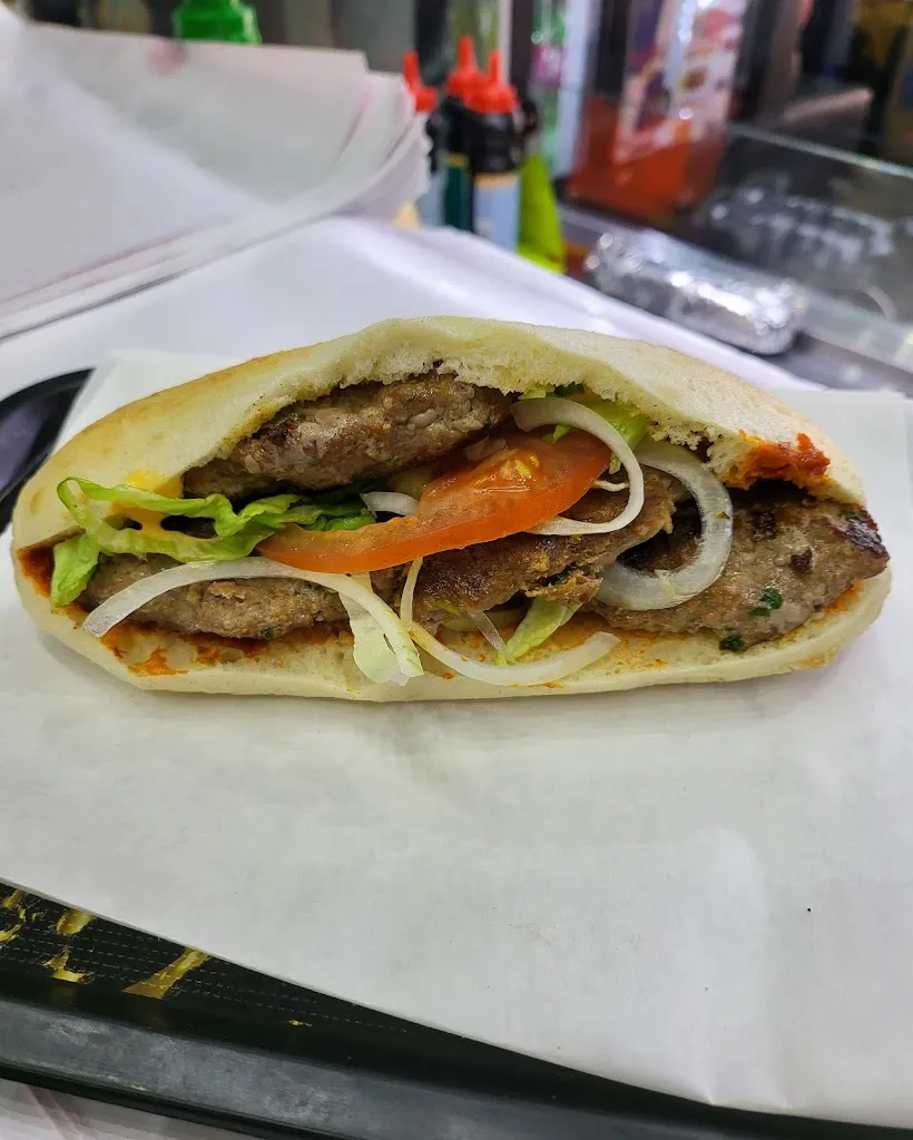 Le Bosphore Kebab_Brienon-sur-Armançon_slider_image_2