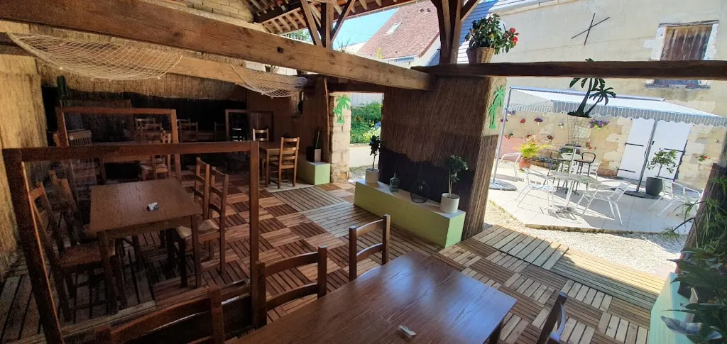 La Champlostine Bar Restaurant Épicerie_Champlost_slider_image_1