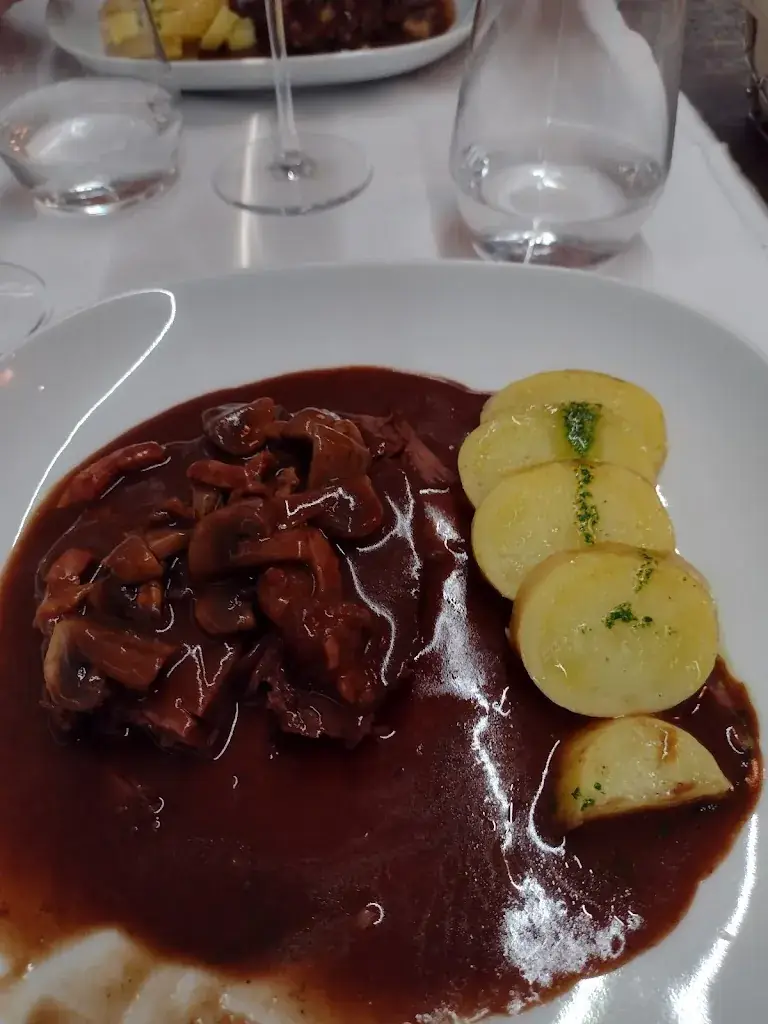 Menu_Restaurant le cheval Noir_Beaune_immagine_5