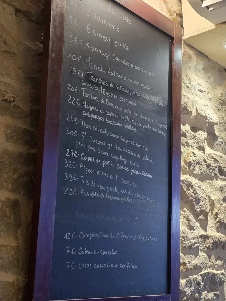 Mitch Wilder_La Lune_Beaune_review