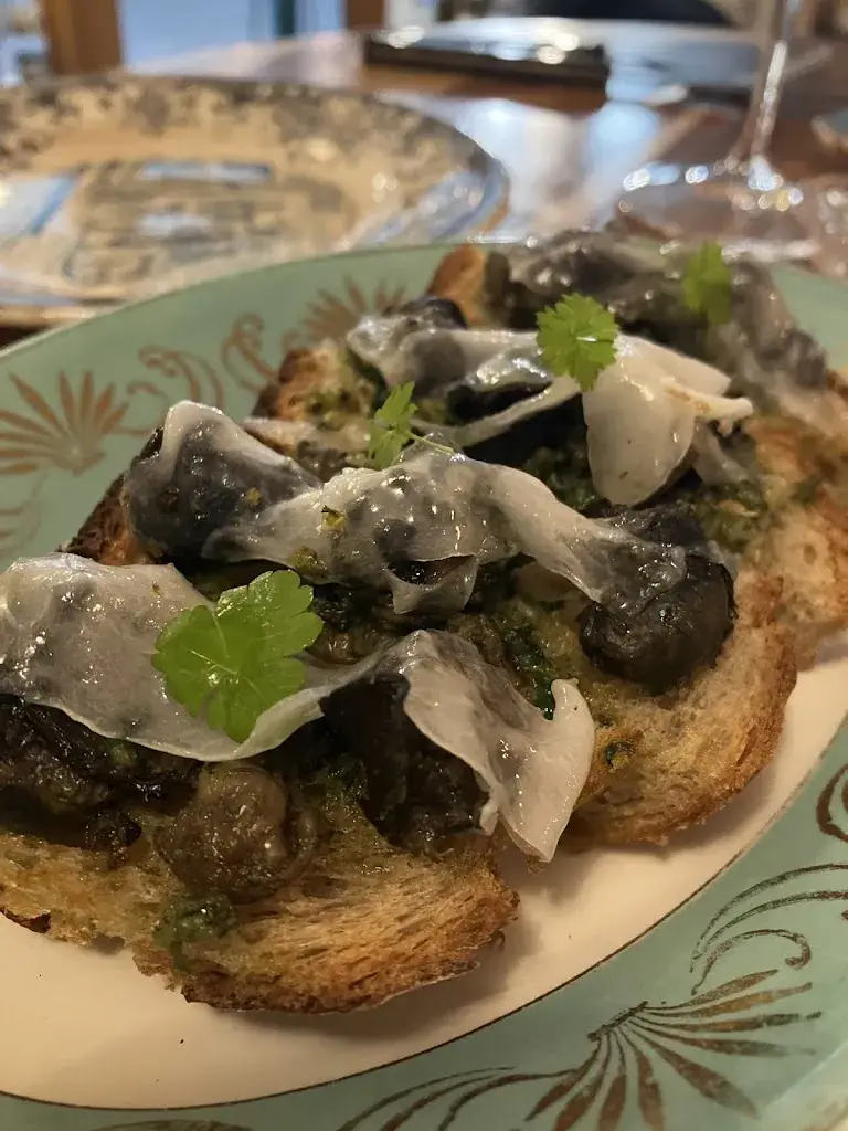 Scott Schuyler_La Buissonnière_Beaune_review