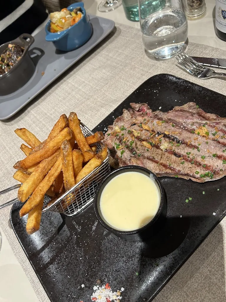 Behzad Dogahe_Piqu'Boeuf - Restaurant Beaune - Spécialités viande grillée au feu de bois_Beaune_review