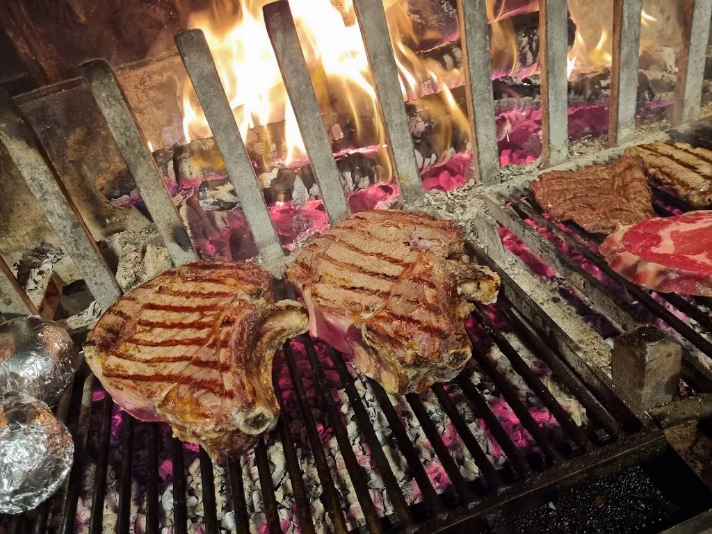 Piqu'Boeuf - Restaurant Beaune - Spécialités viande grillée au feu de bois_Beaune_slider_image_3