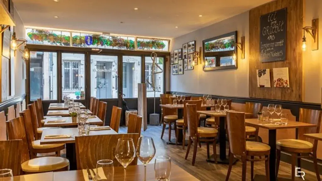 LE BACCHUS_Beaune_slider_image_1