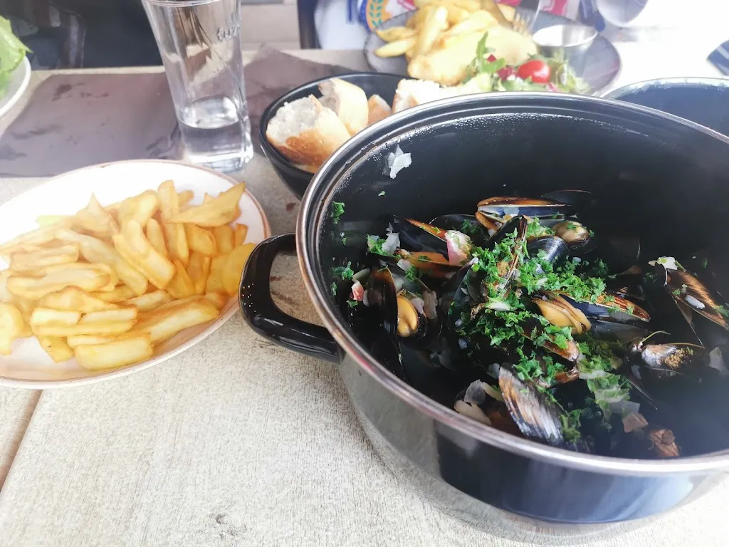 Regina Fugat_Bistrot - Restaurant 8CLOS_Beaune_review