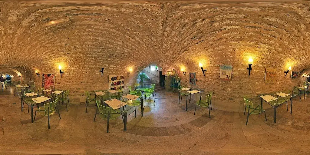 Restaurant Le Mâchon Vigneron - La Cuisine Au Vin_Chablis_slider_image_3