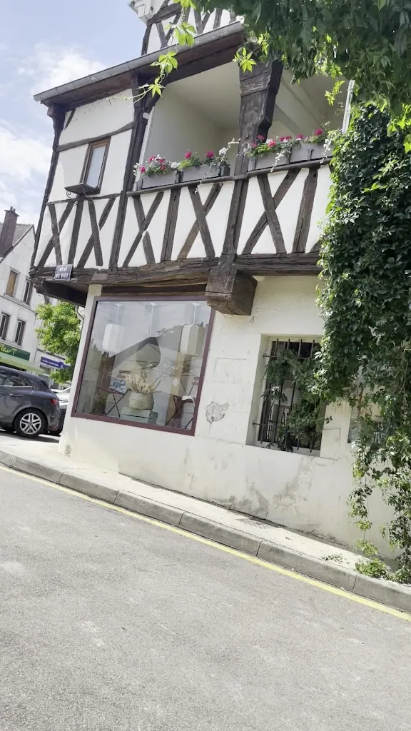 Marguerite de Chablis_Chablis_slider_image_2