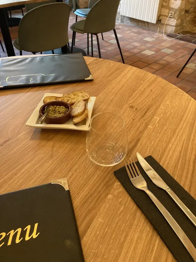 Monica Rivera_Kimm & Ridge. | Restaurant_Chablis_review