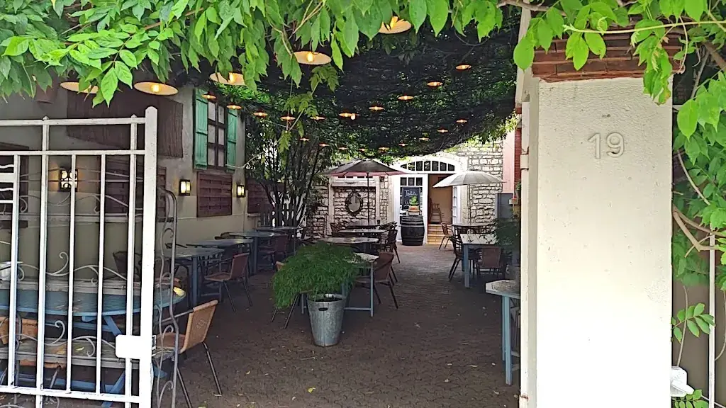 Kimm & Ridge. | Restaurant_Chablis_slider_image_2