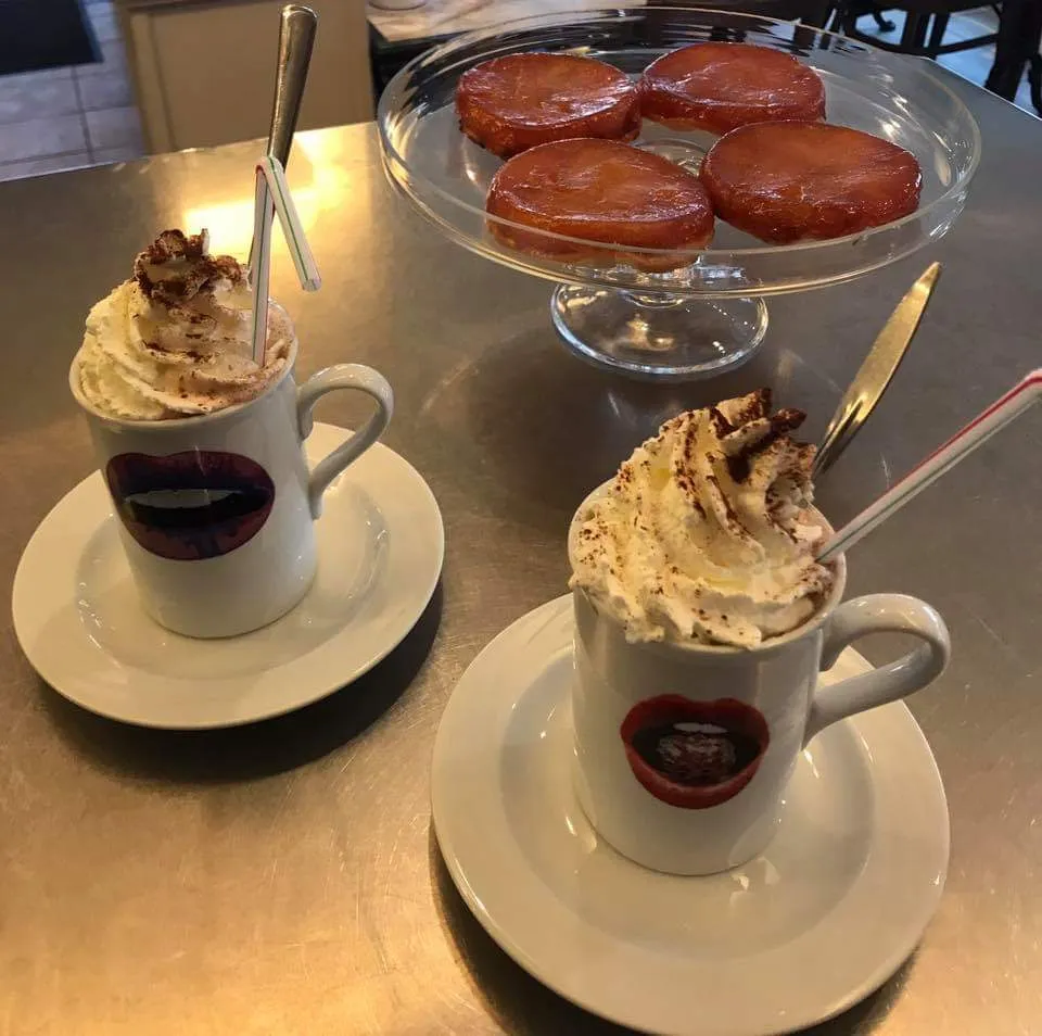 Chablis Bar_Chablis_slider_image_3