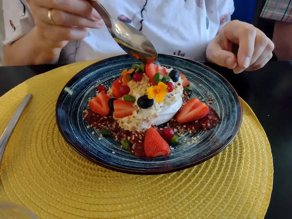 Bee Copson_Cepages Et Saveurs_Chagny_review