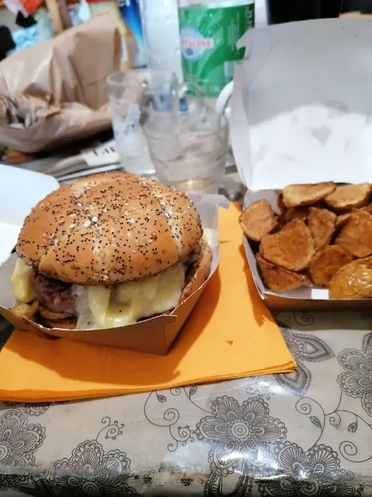 Valerie Girault_Le burger de la Campagne (anciennement la Cantine de Champignelles)_Champignelles_review