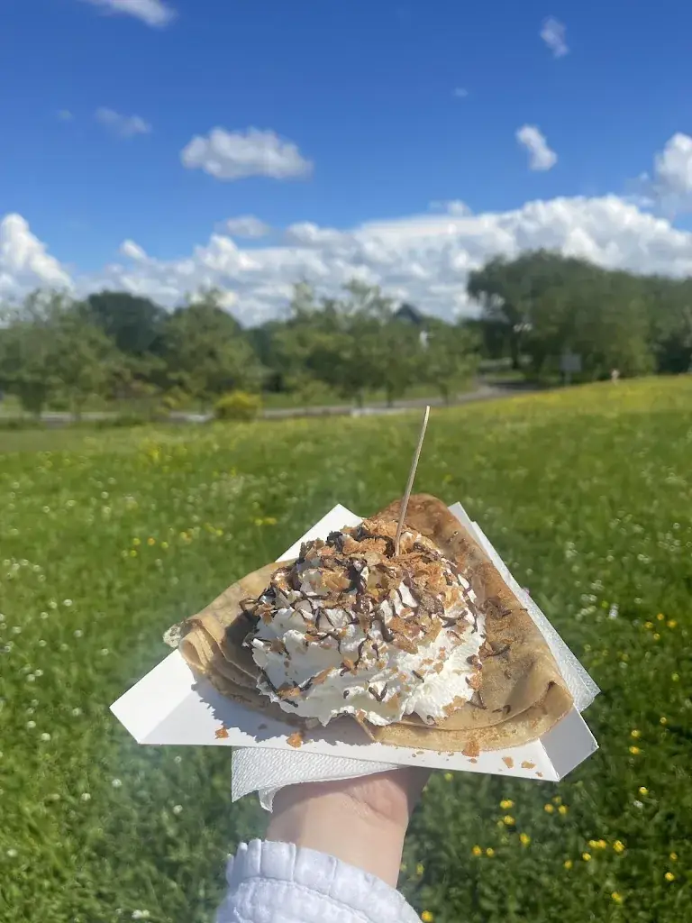 Manon Mortier_La Pâte à Tata_Champignelles_review