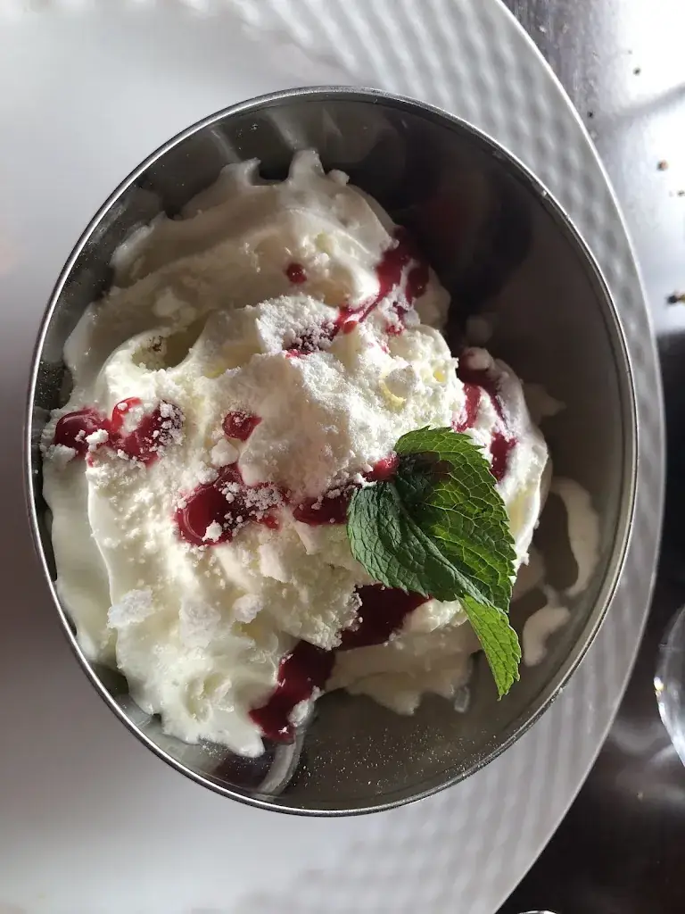 Aline Noizet_Comptoir Saint Sébastien_Nevers_review