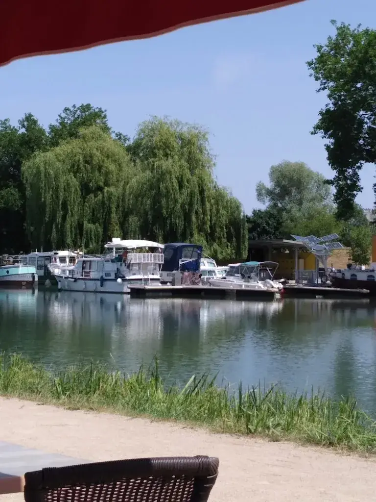 La Marine_Nevers_slider_image_3