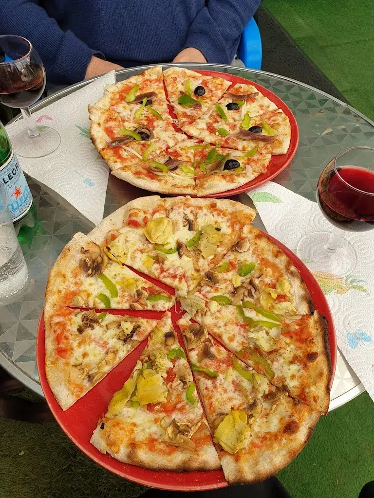 PIZZA GINO_Challuy_slider_image_1