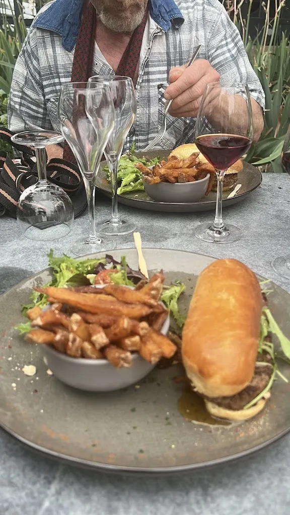 gerard cavallari_Chez Emeline_Champs-sur-Yonne_Bewertung