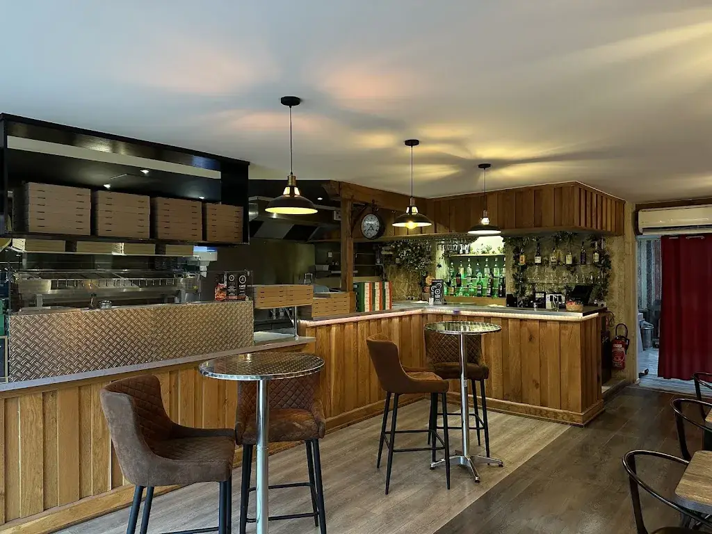 Le Léone_Louhans_slider_image_1