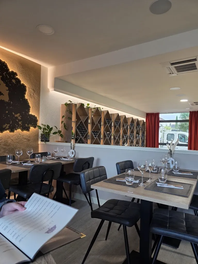 sylvie lalouette_L'Hacienda_Charnay-lès-Mâcon_review