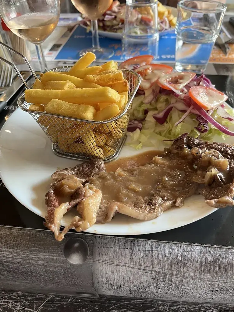 Gritti Pascal_bar restaurant Chez Flo_Champlitte_review