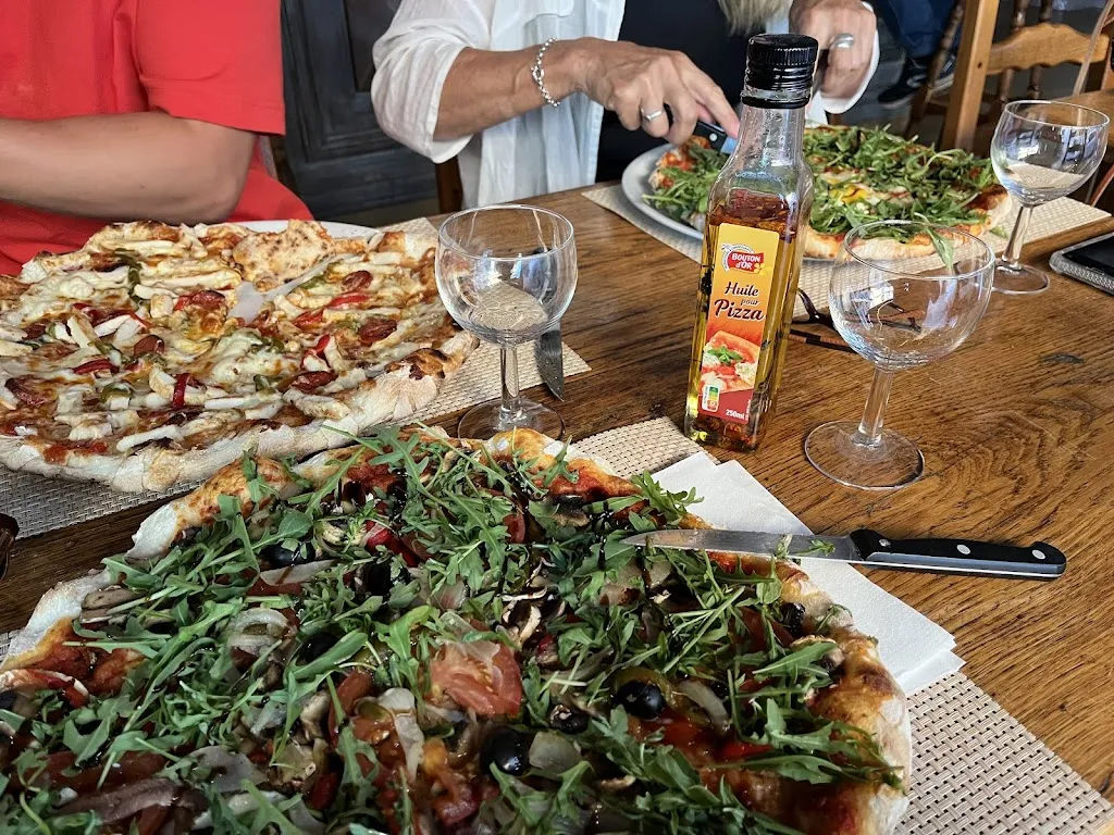 Whitney Lynn_Bar Du Centre -_Champlitte_recensione