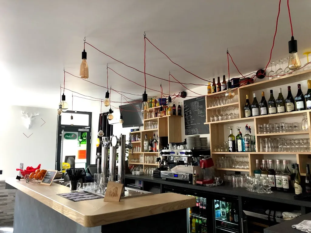 LES GARS DU COIN Restaurant in Puisaye