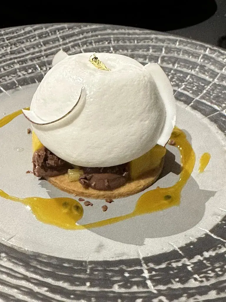 Inkink Piyapat_Le Bouchon du Chateau_Château-Chalon_review