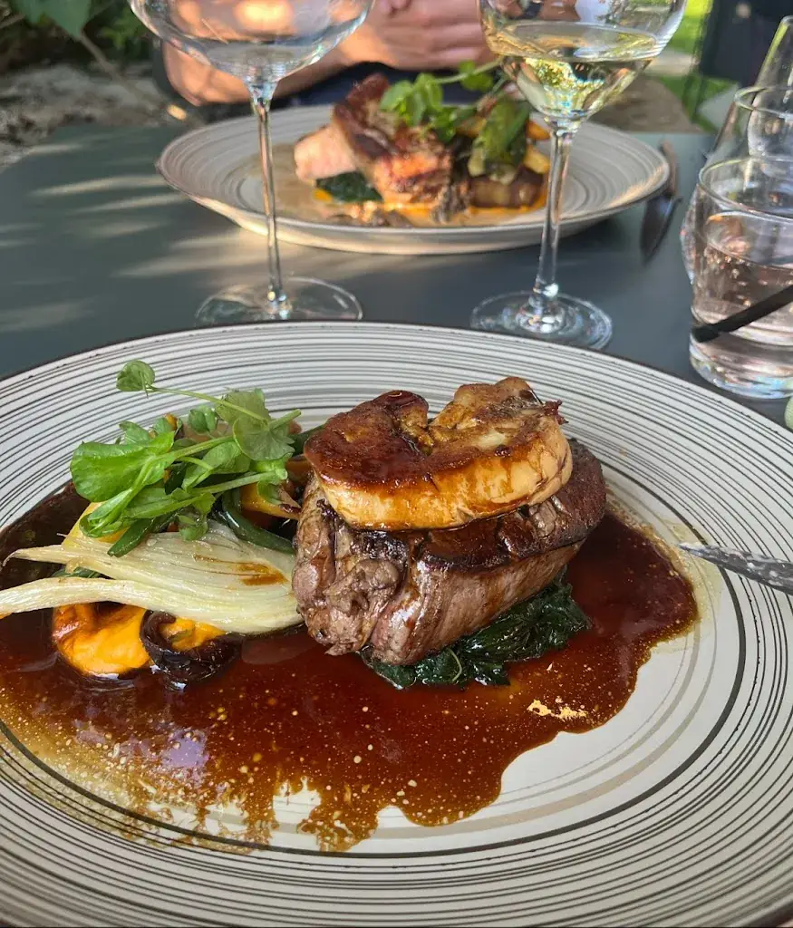 Le Bouchon du Chateau_Château-Chalon_slider_image_3