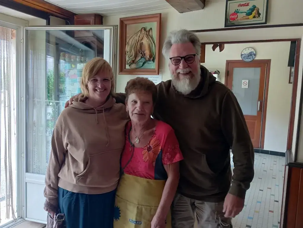 Paul “STONEPAUL” Hagelstein_Chez Jeanne Marthe_Champdivers_review