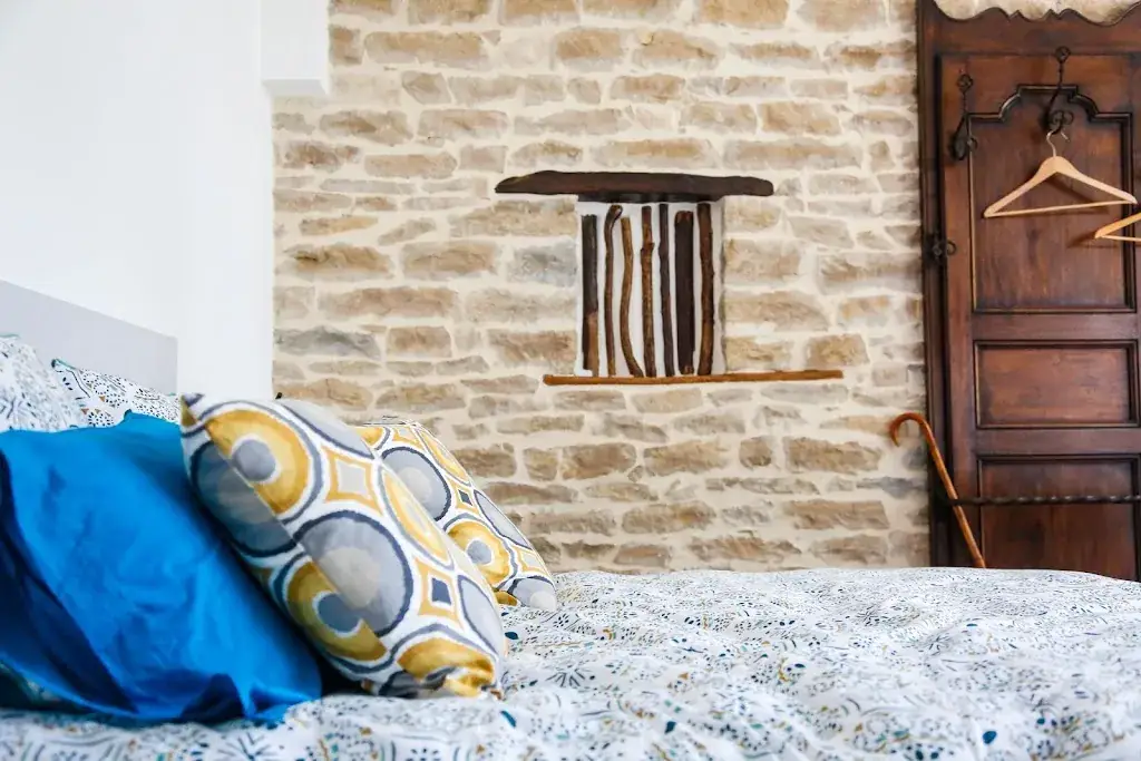 Au fond du terroir ... à gauche_Champvans_slider_image_2