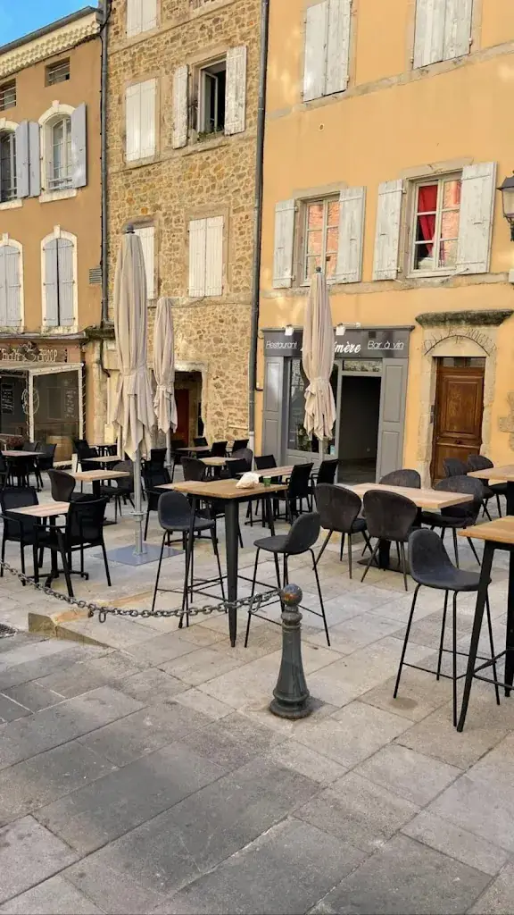 Brasserie L'éphémère Aubenas restaurant à Aubenas