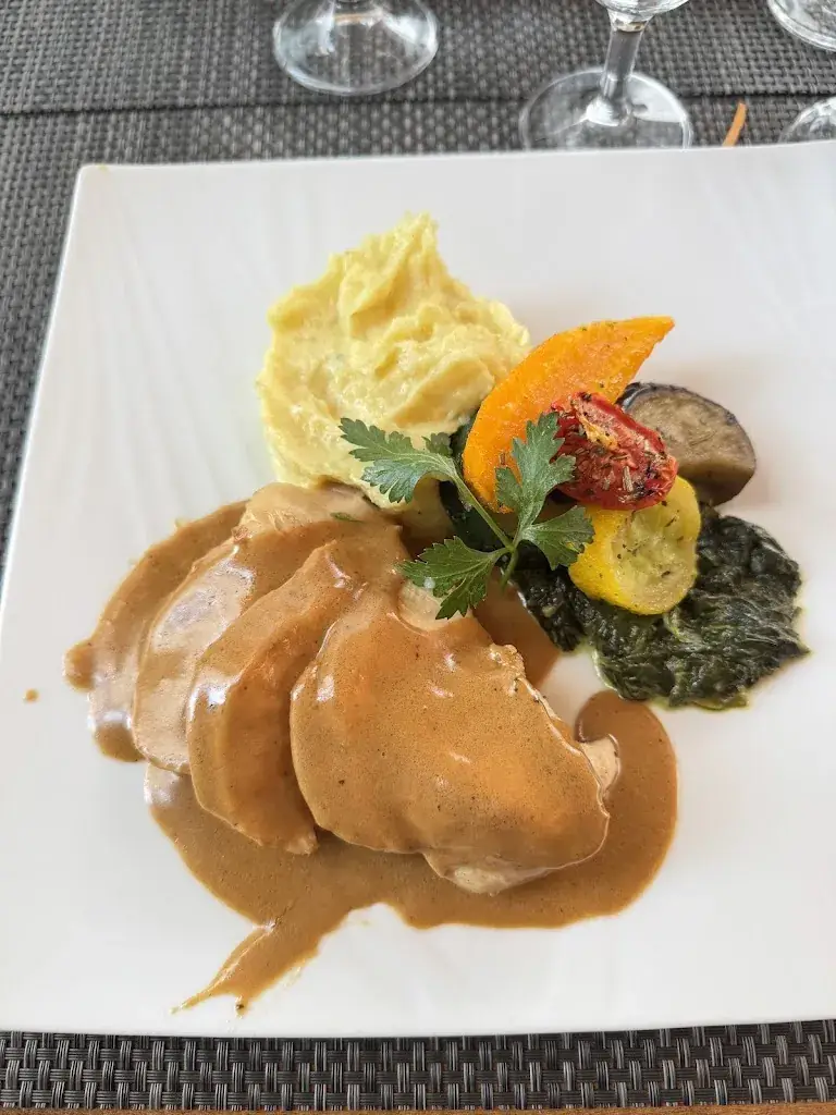 Louis Barrial_La Bouch' En Coin_Aubenas_review