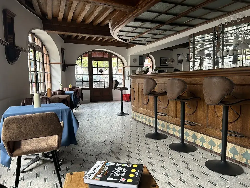 Le Saint Christophe restaurant in 