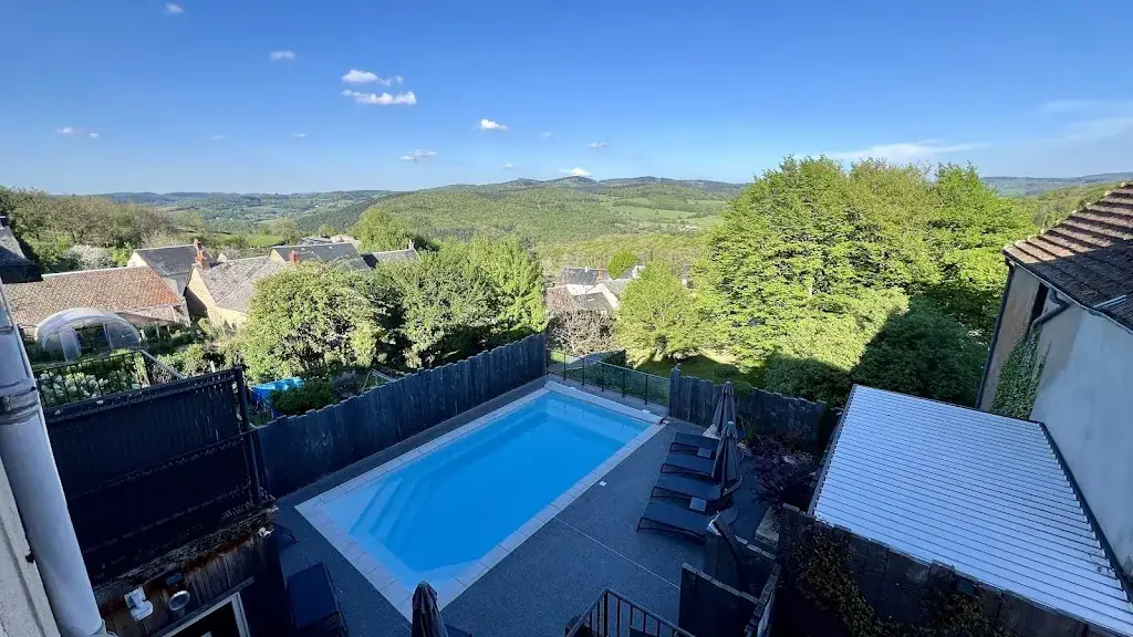 Logis Hôtel Au Vieux Morvan, au cœur de la Bourgogne, Piscine & Spa, Hôtel Climatisé__slider_image_2