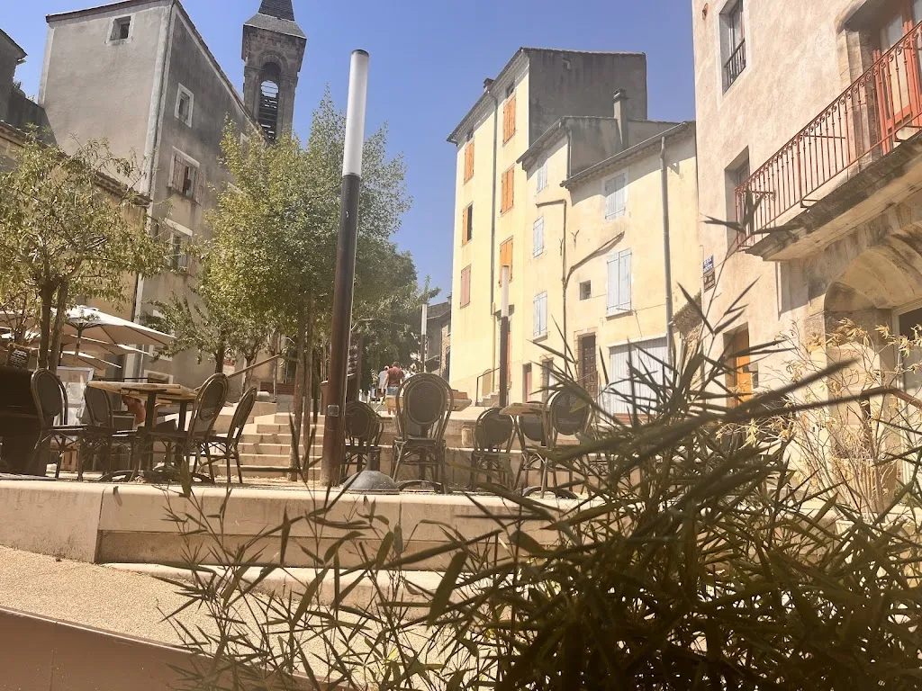 Eva O_Le chat qui pêche_Aubenas_review