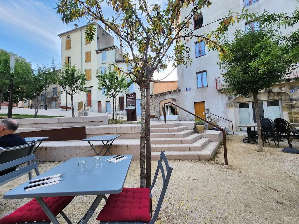 Le chat qui pêche_Aubenas_slider_image_1