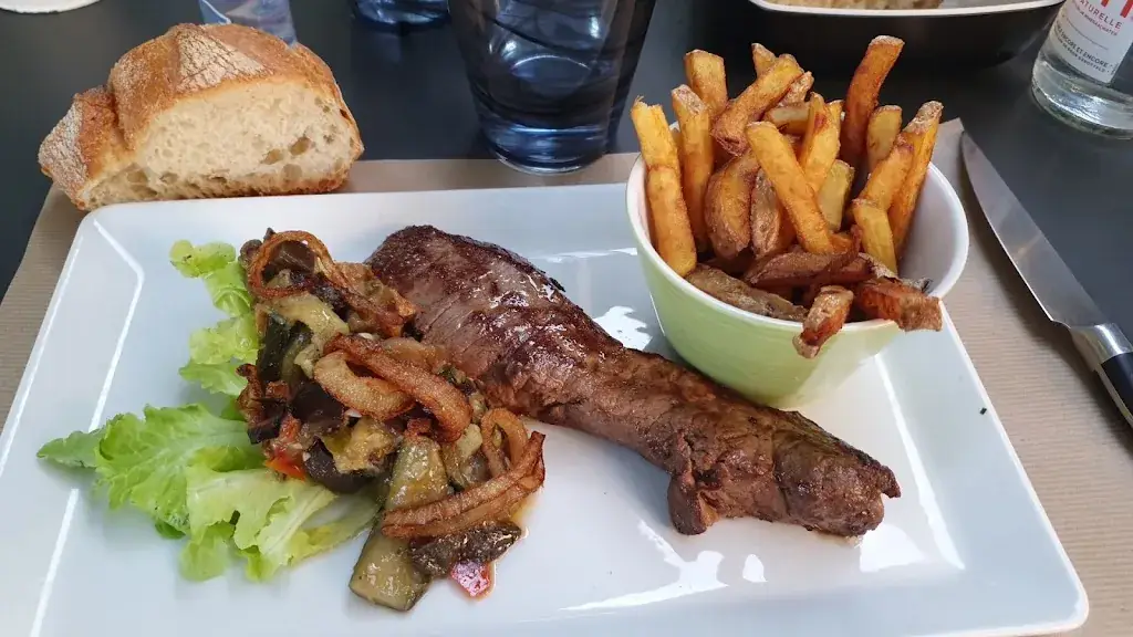 Le Charolles_Charolles_slider_image_2