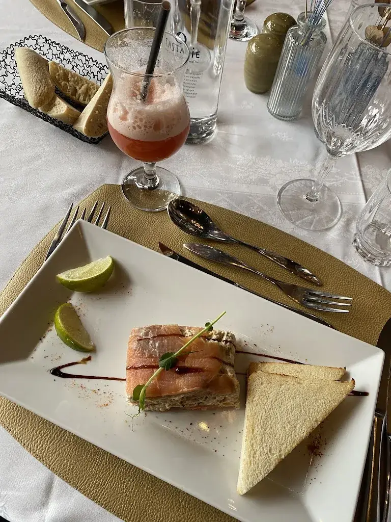 Menu_Ycaste restaurant_Pougues-les-Eaux_image_4