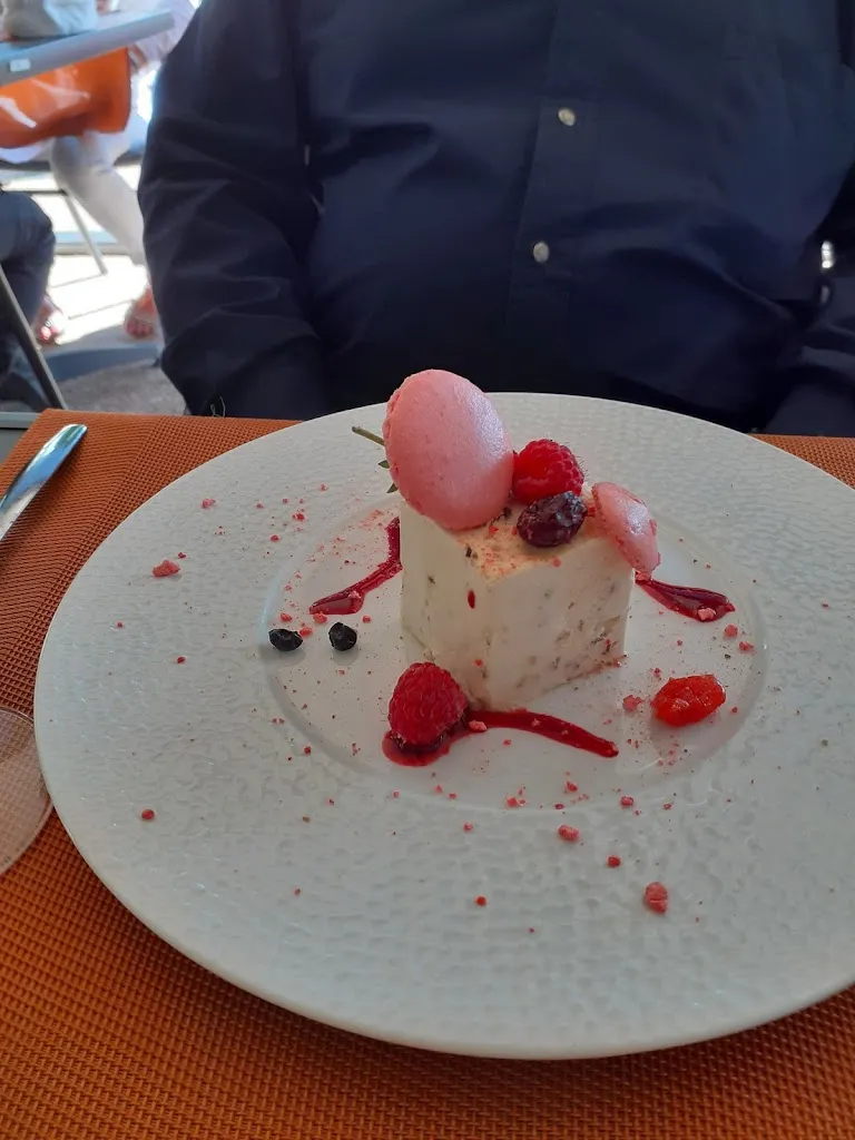 Menü_Restaurant bar le sevanol_Chauffailles_Bild_8