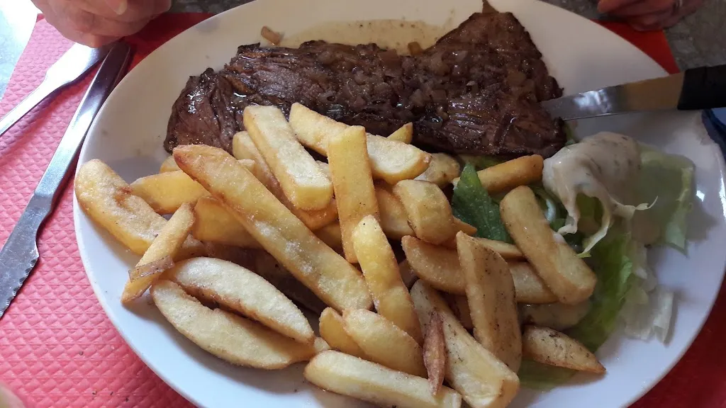 Guy BERTHE_Restaurant Le Commerce_Chauffailles_review